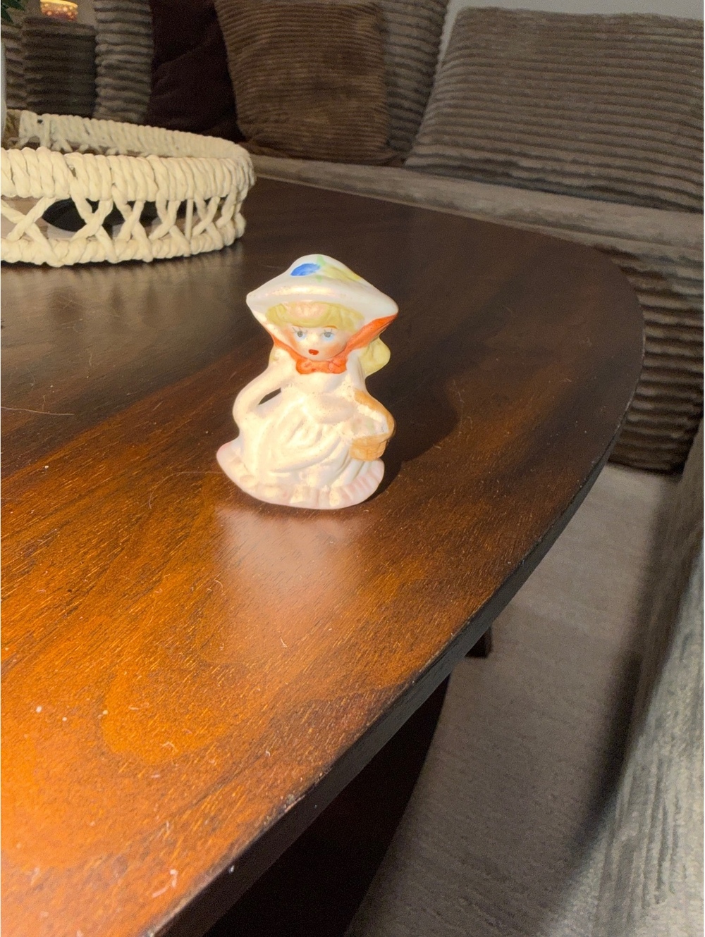 Small Bonnet Girl Figurine
